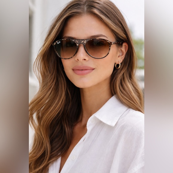 Ray-Ban Accessories - New Ray-Ban Sunglasses Aviator Havana RB2215 with Case